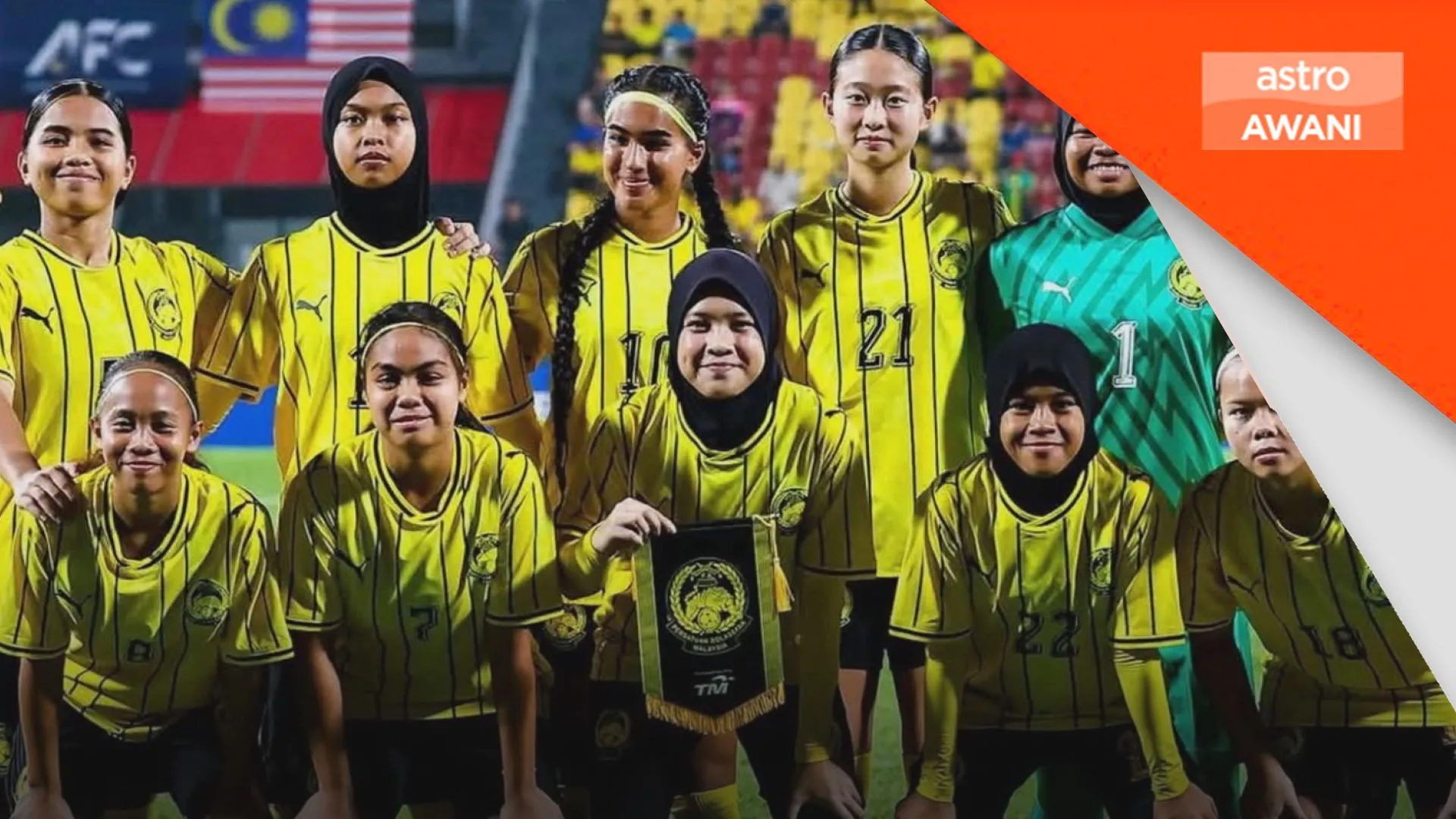 Anwar puji semangat skuad bola sepak wanita B-17