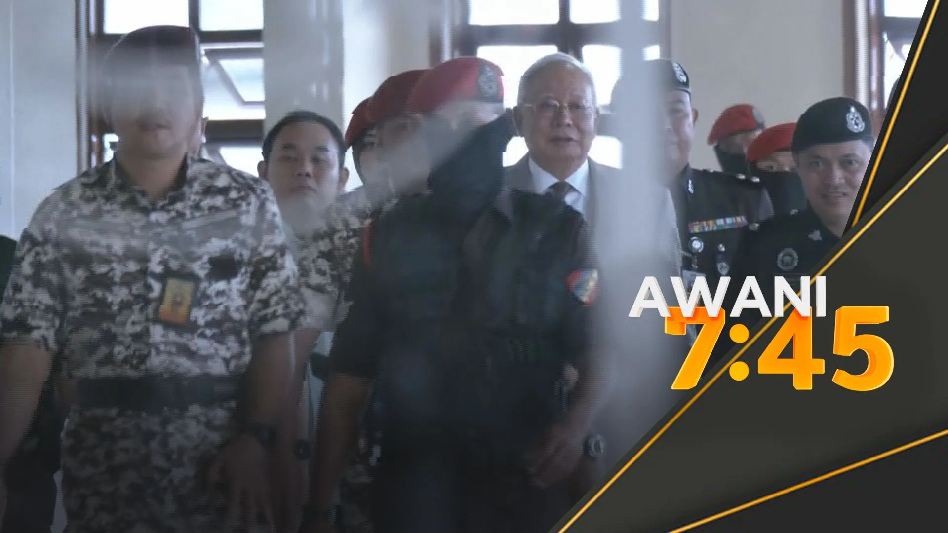 Kes 1MDB: Permohonan Najib tangguh hukuman penjara 15 tahun, denda RM11.4 bilion ditolak