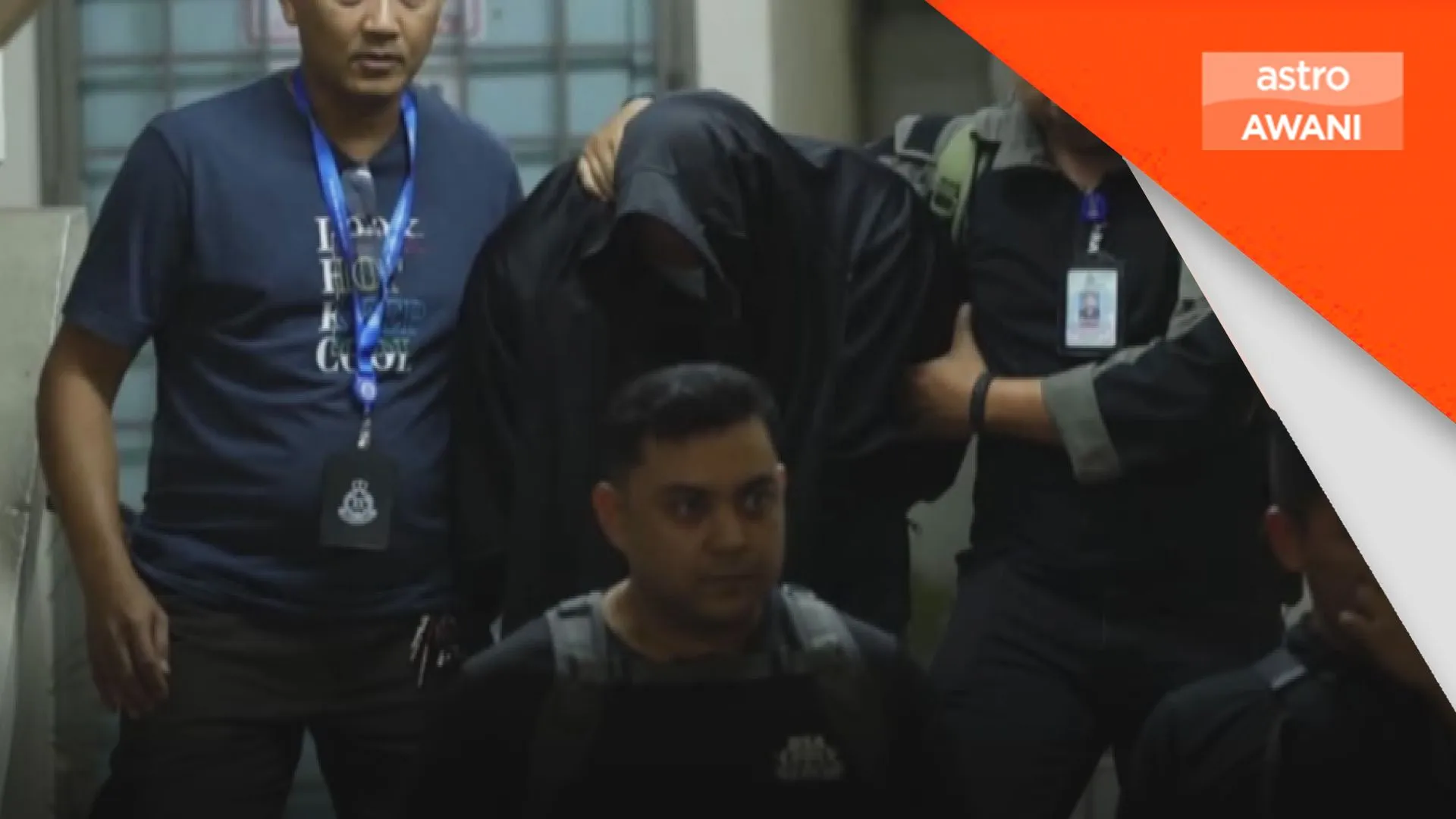 Pegawai wanita AKPS ditikam tiga kali - Polis