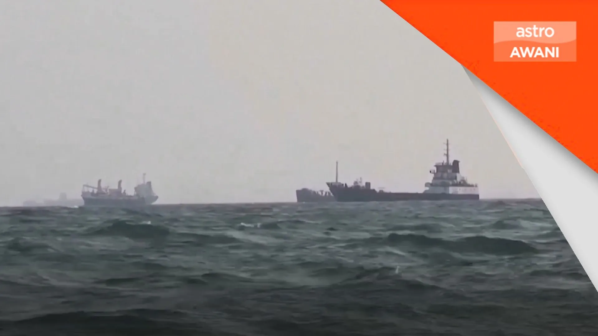 Kapal tangki minyak dilapor meletup di Selat Hormuz
