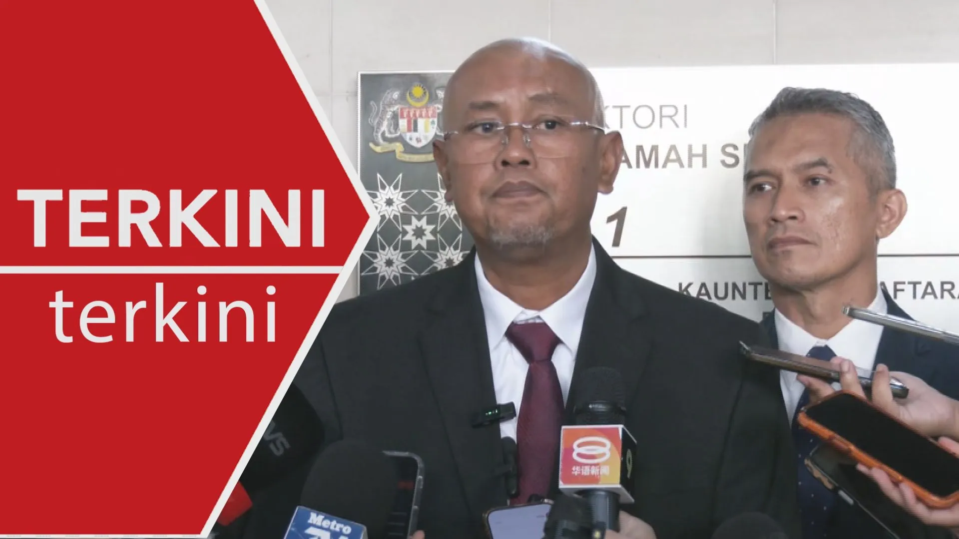 [TERKINI] Ketua Pengarah AKPS didakwa cederakan dua anggota polis