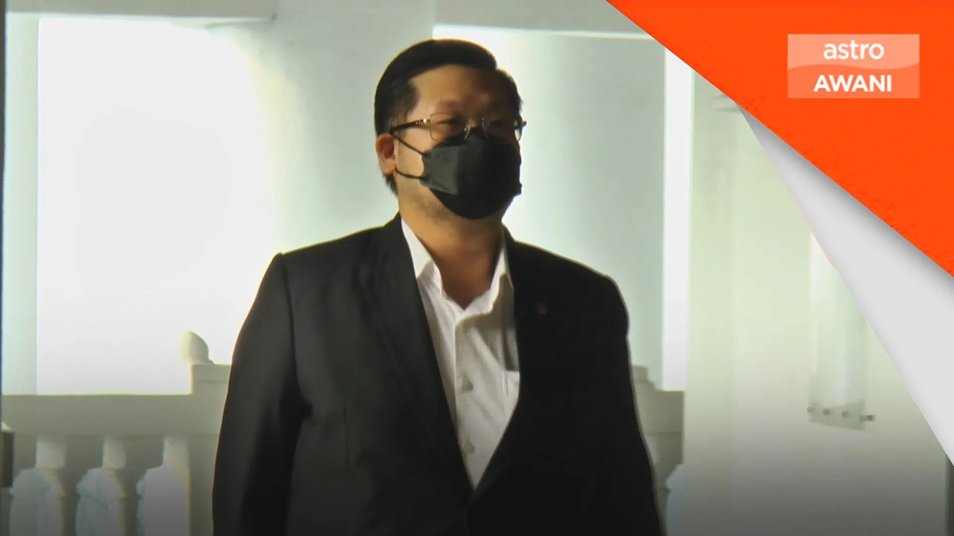 Tan Sri didakwa tipu RM10 juta, konon selesai kes AMLA