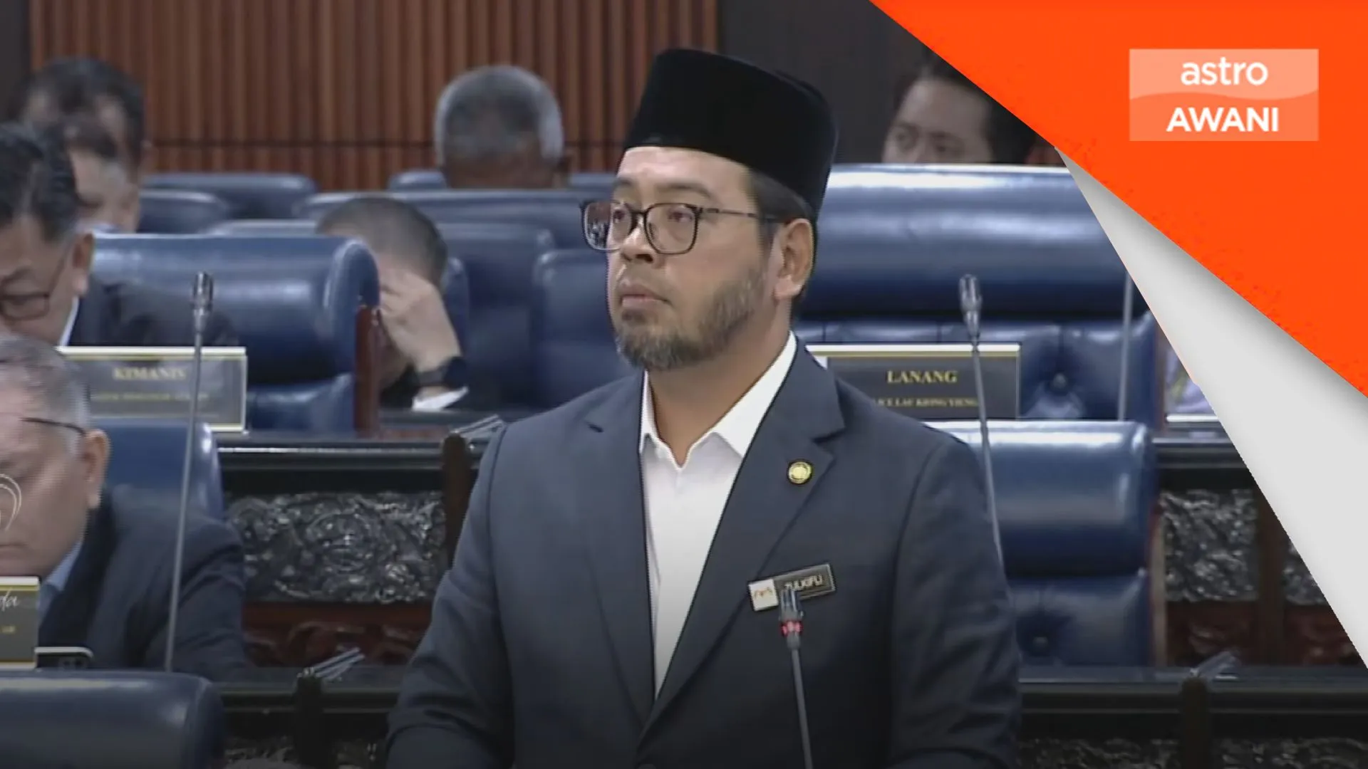 Pastikan pematuhan syarak dalam rantaian bekalan ayam - Zulkifli