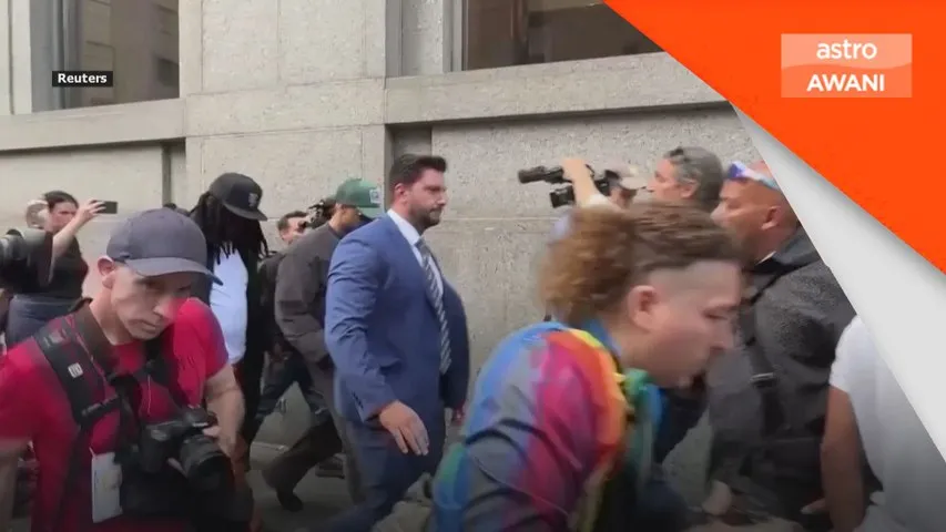 Anak P. Diddy sangkal khabar angin memoir ibu