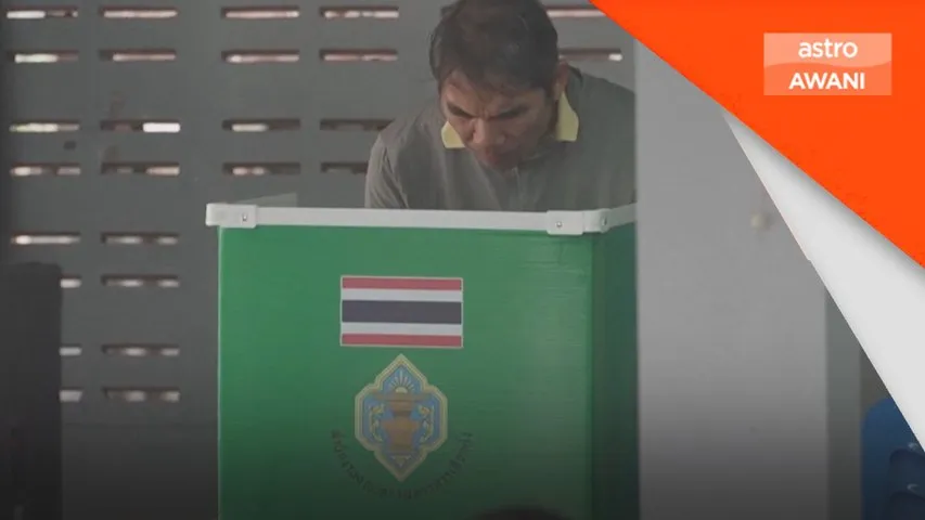 Rakyat Thai keluar mengundi hari ini