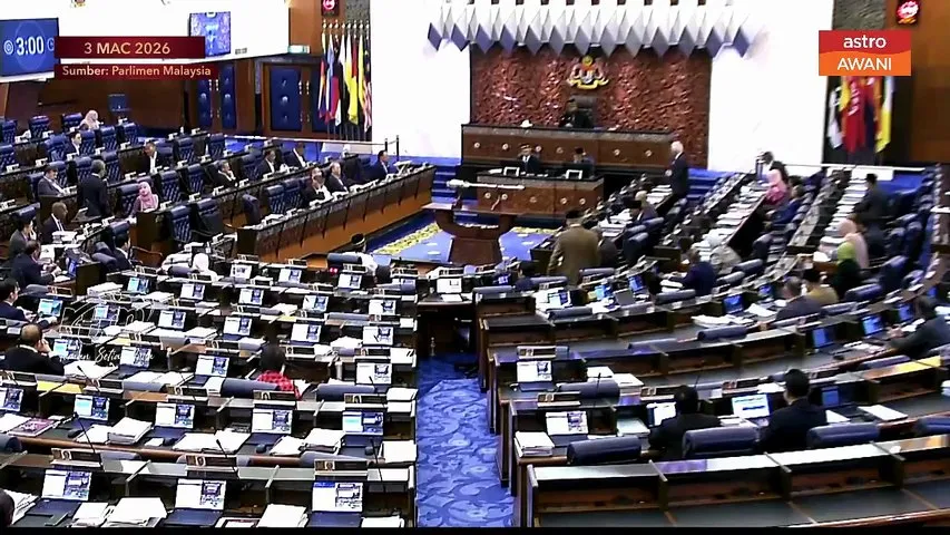 Dewan Rakyat ditangguh lima minit susulan pertikaian laluan berbahas