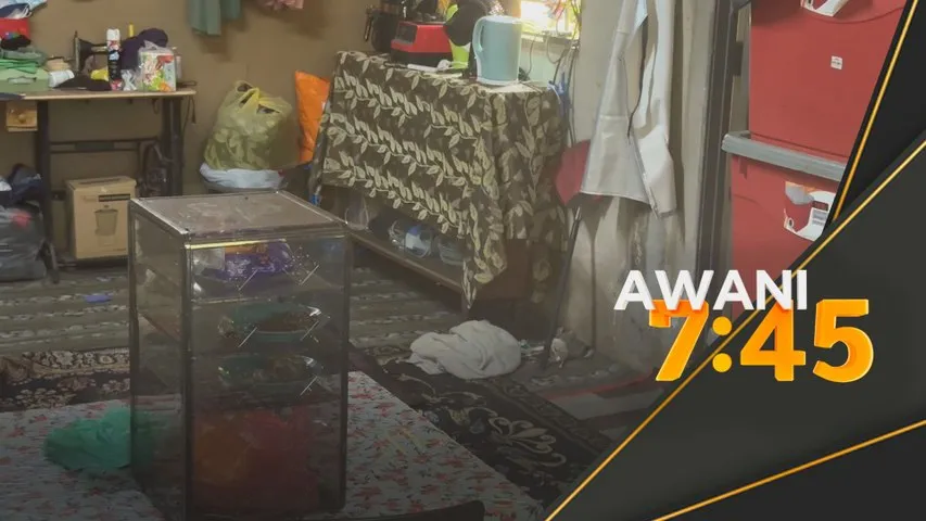 Percikan darah di ruang tamu