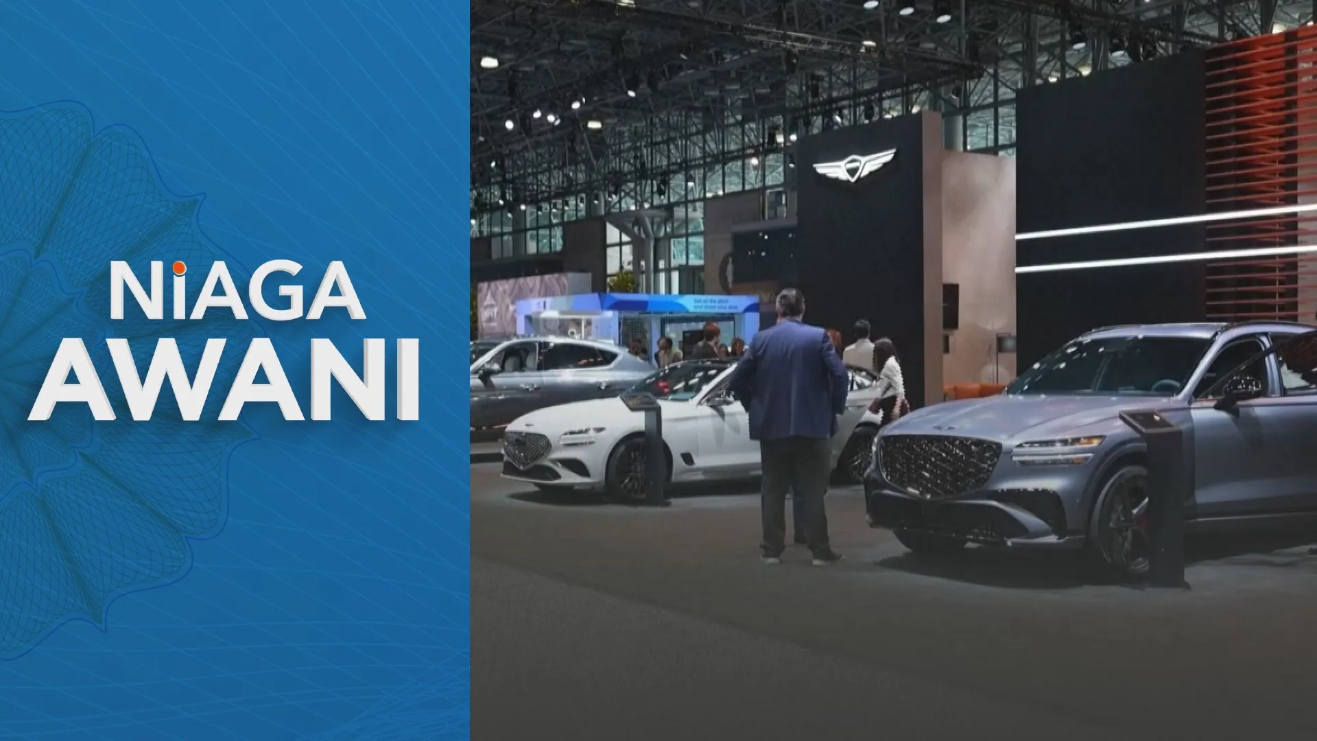 Automakers push EVs despite market slump