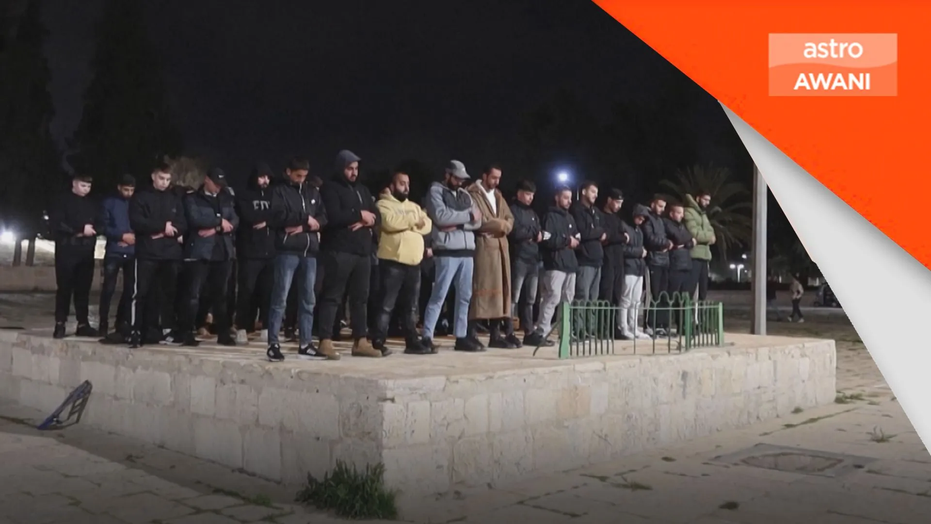 Masjid al-Aqsa dibuka semula selepas 40 hari ditutup