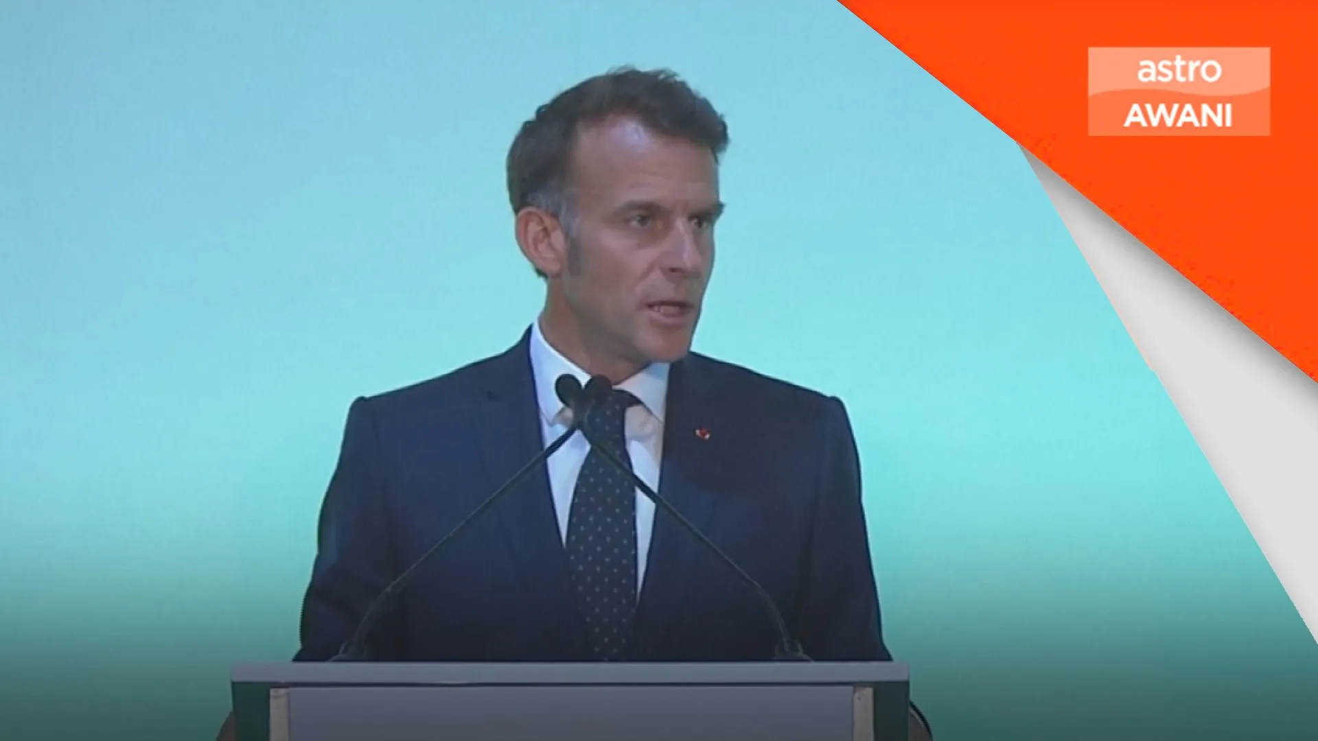 Macron gesa semua negara patuhi standard kesihatan