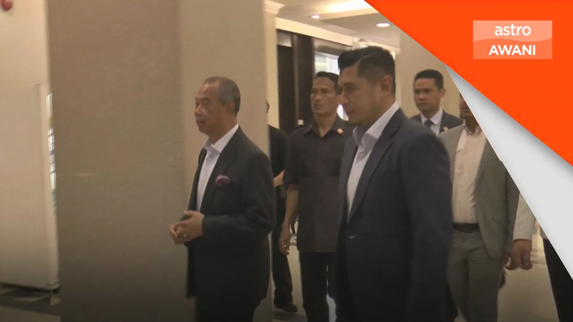 Saksi sahkan empat cek RM800,000 dibayar kepada Bersatu