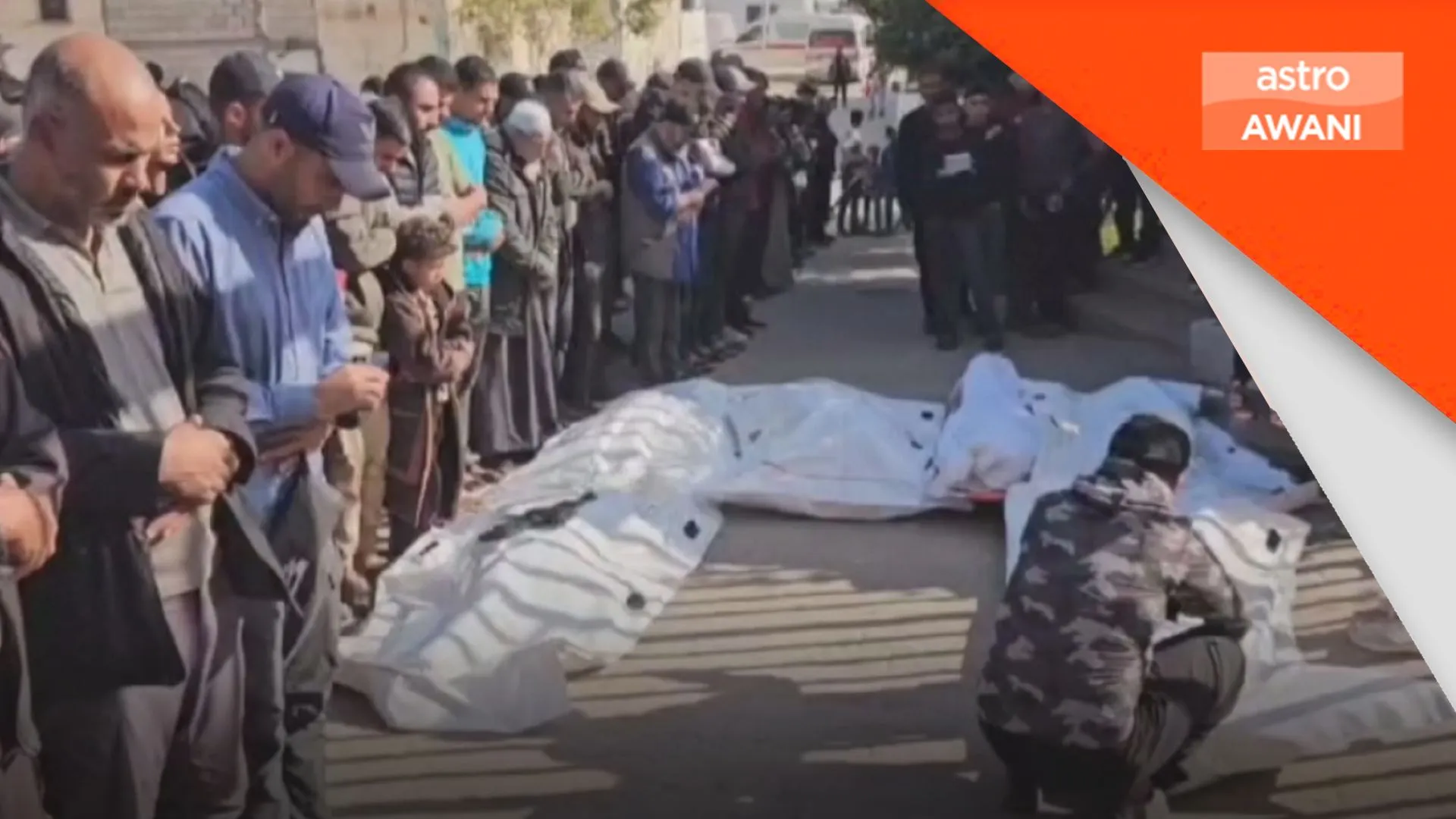 12 maut termasuk enam anggota polis di Beit Lahia