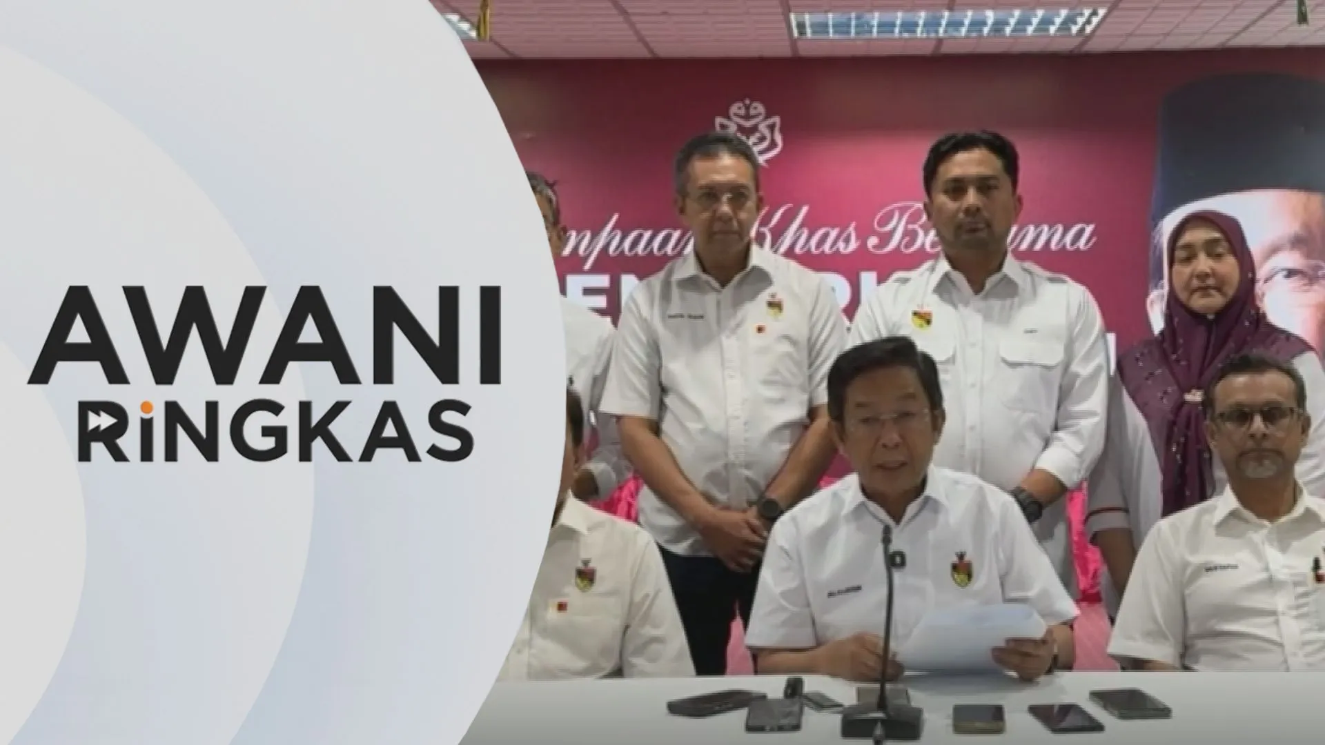 AWANI Ringkas: 14 ADUN BN tarik sokongan terhadap Menteri Besar Negeri Sembilan