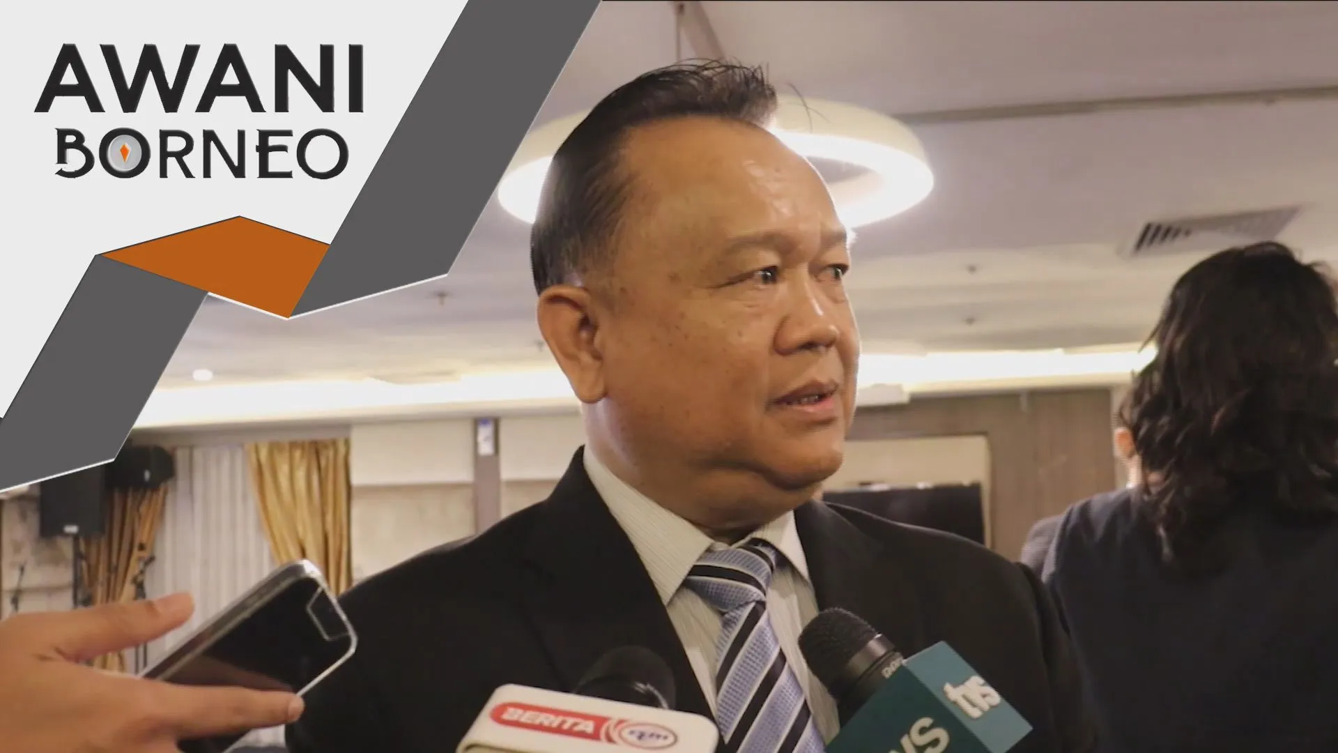 Alexander Nanta Linggi tidak pertahan Parlimen Kapit
