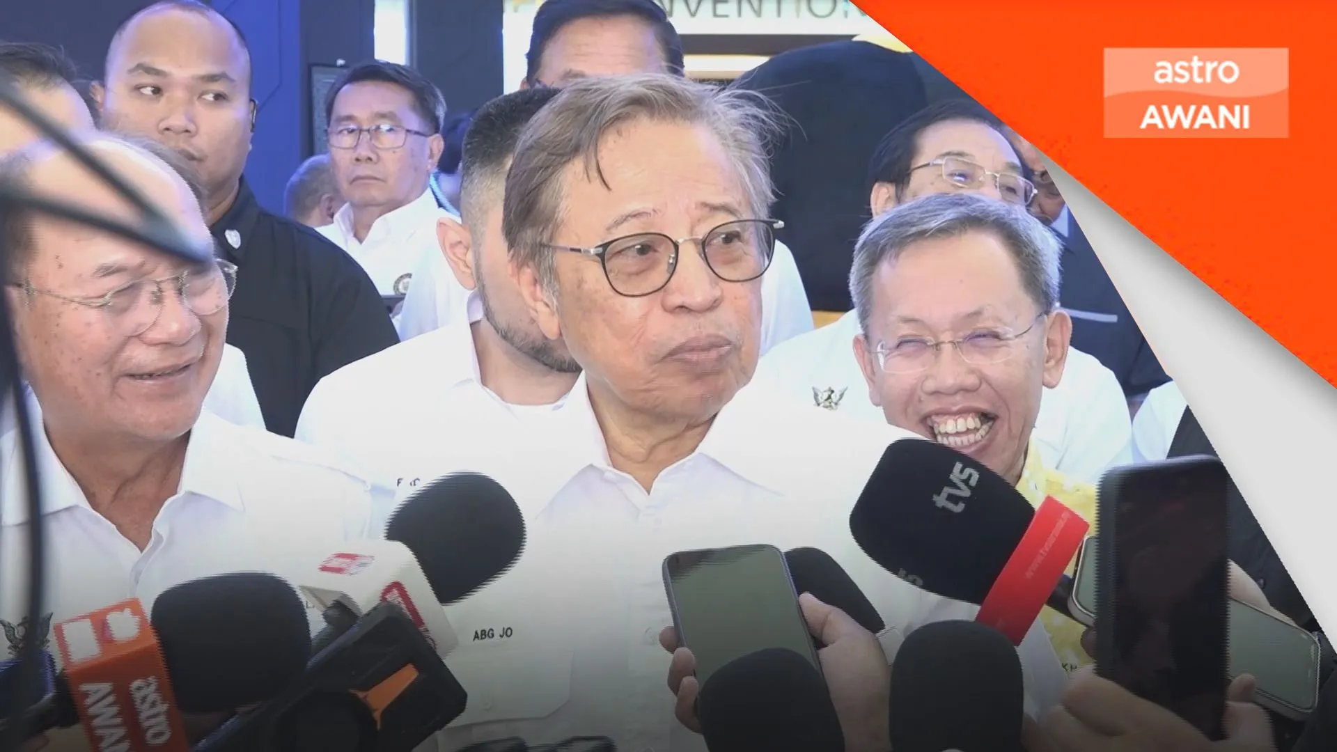 Penglibatan Alexander dalam PRN Sarawak belum dibincangkan - Abang Jo