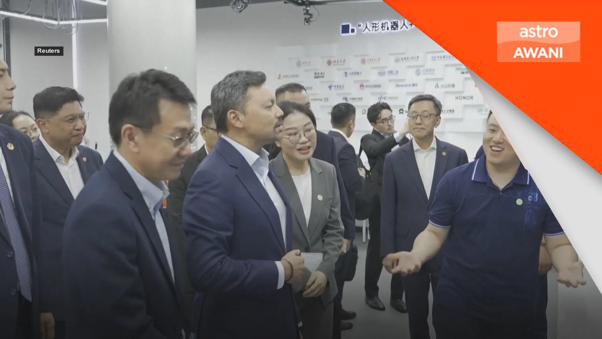 Putera Mahkota Brunei zahir rasa kagum terhadap kemajuan sains, teknologi China