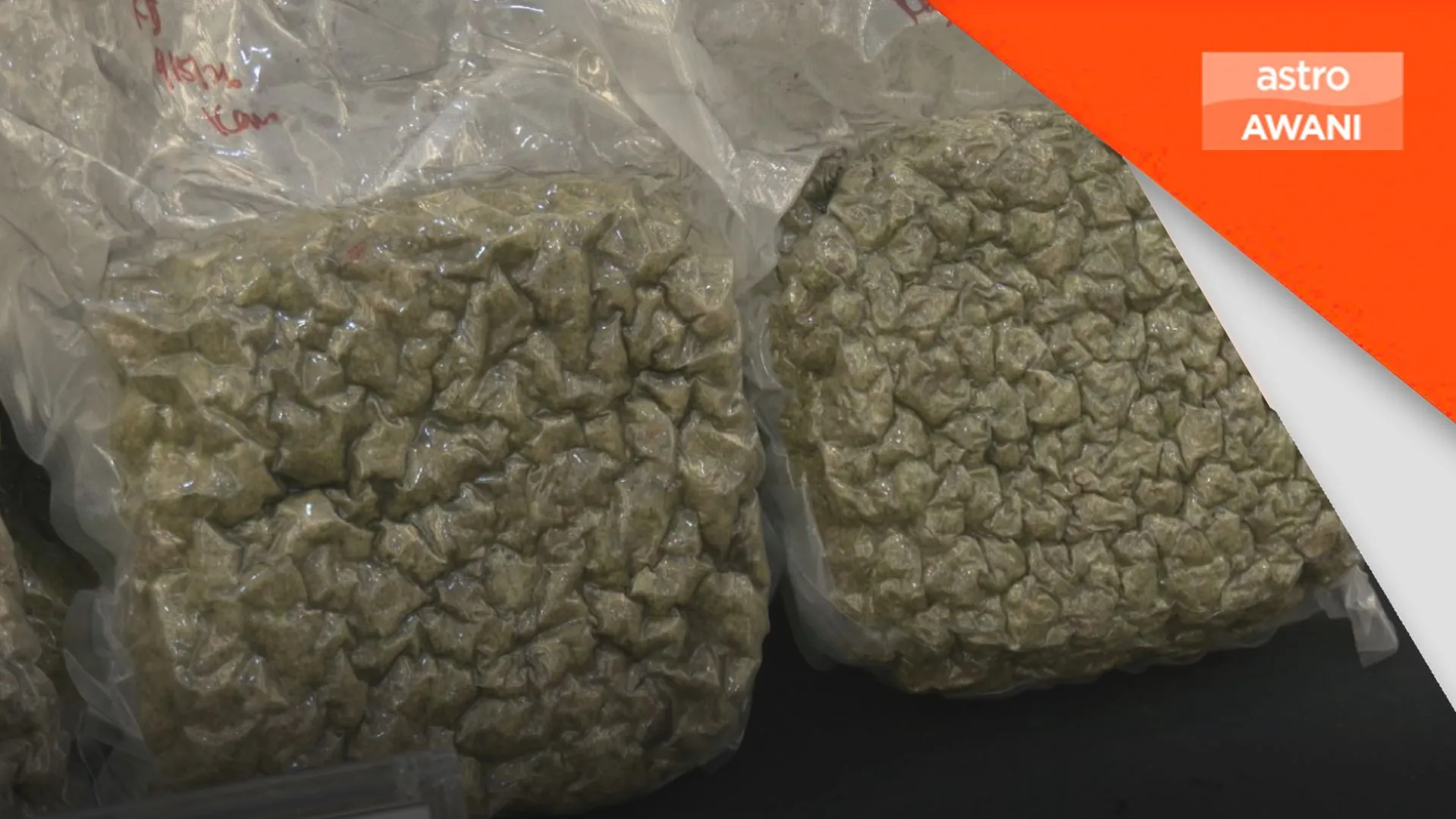 'Keldai dadah' dicekup, bunga ganja lebih RM10 juta dirampas