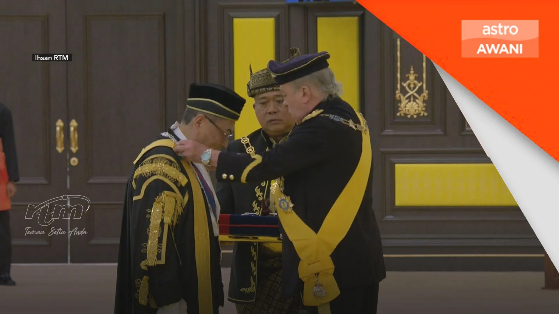 Ketua Hakim Negara, Wan Ahmad Farid dikurnia gelaran Tun