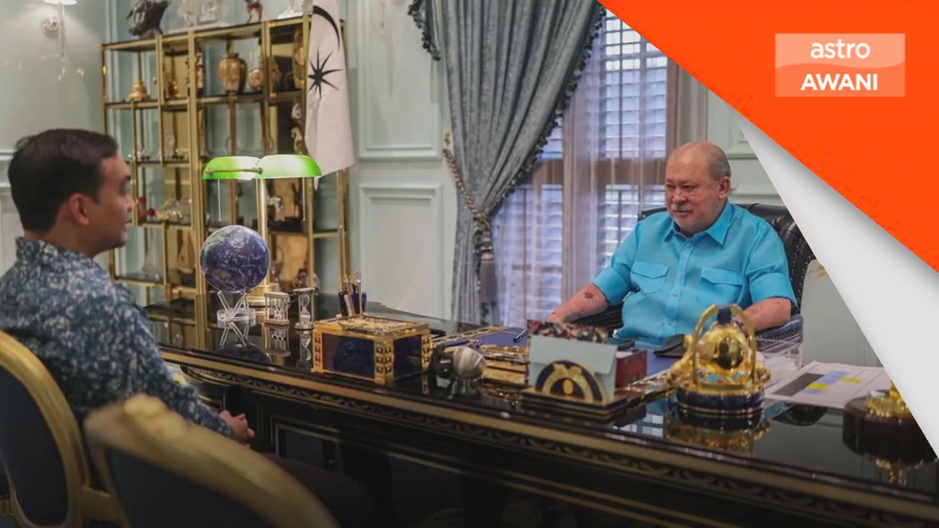 Agong terima menghadap MB Johor berhubung urusan negeri