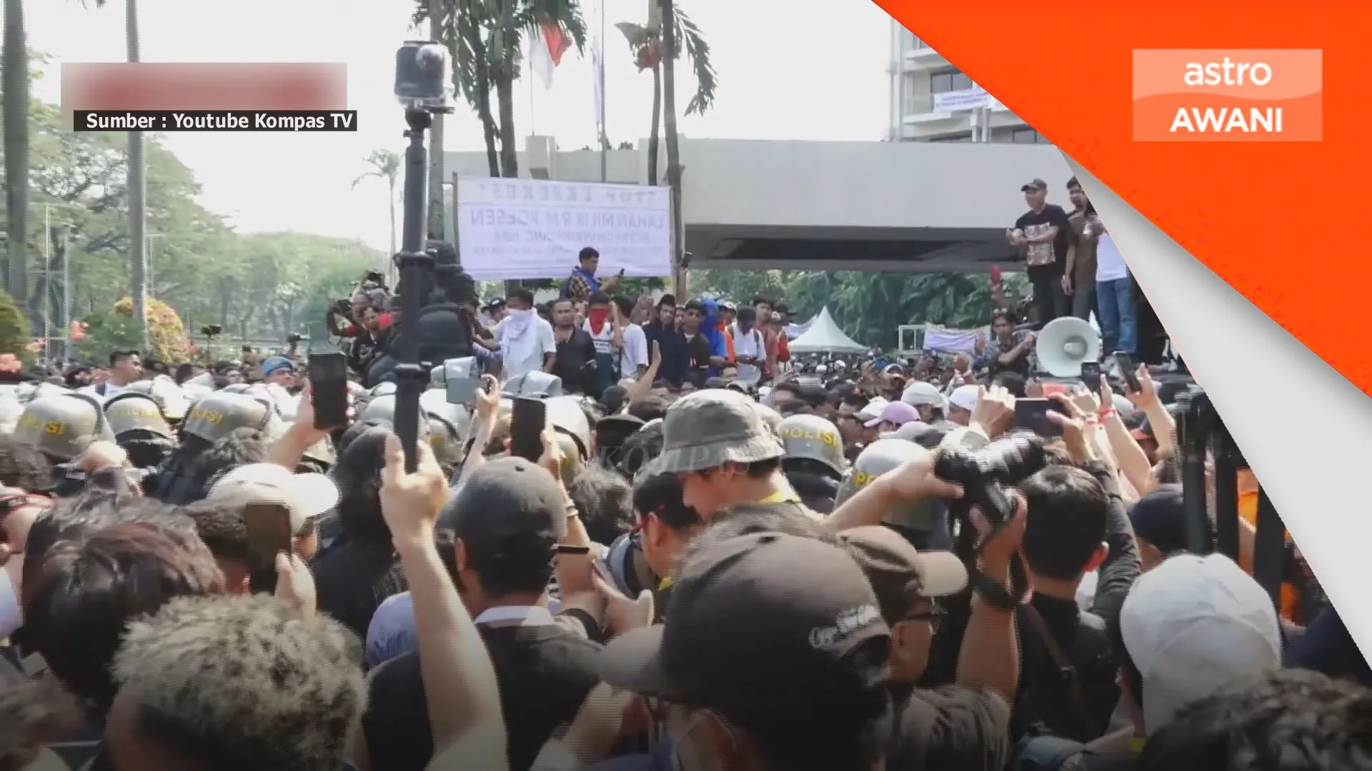 69 ditahan, 29 cedera selepas kekecohan di Jakarta