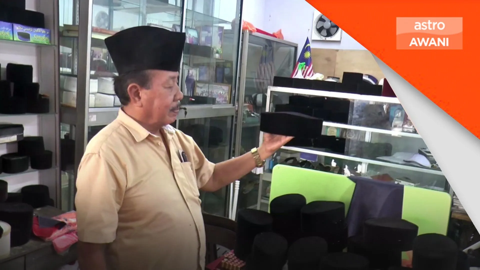 Songkok Tinggi Johor kekal jadi pilihan
