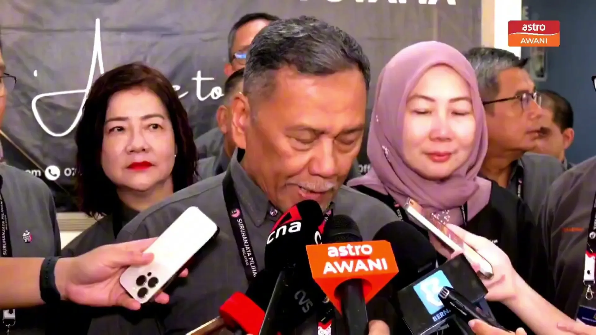 Peratus keluar mengundi cecah 26.43% setakat 11 pagi, atasi PRN lalu - Pengerusi SPR