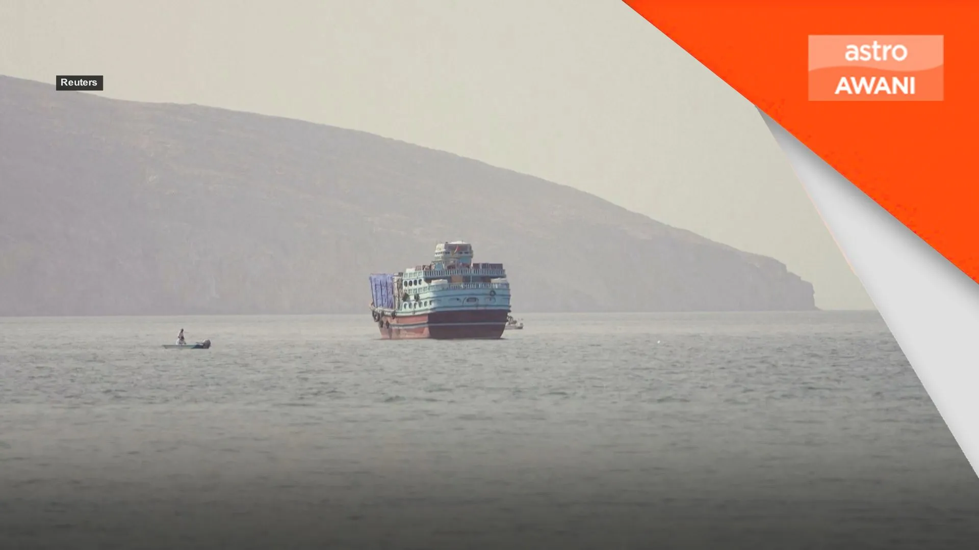 Kapal tangki meletup di Selat Hormuz