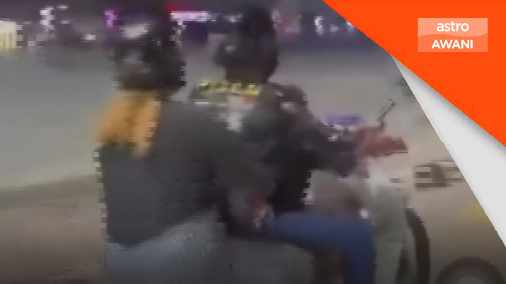 Lelaki tular laku aksi "wheelie" bersama isteri, anak kecil ditahan polis