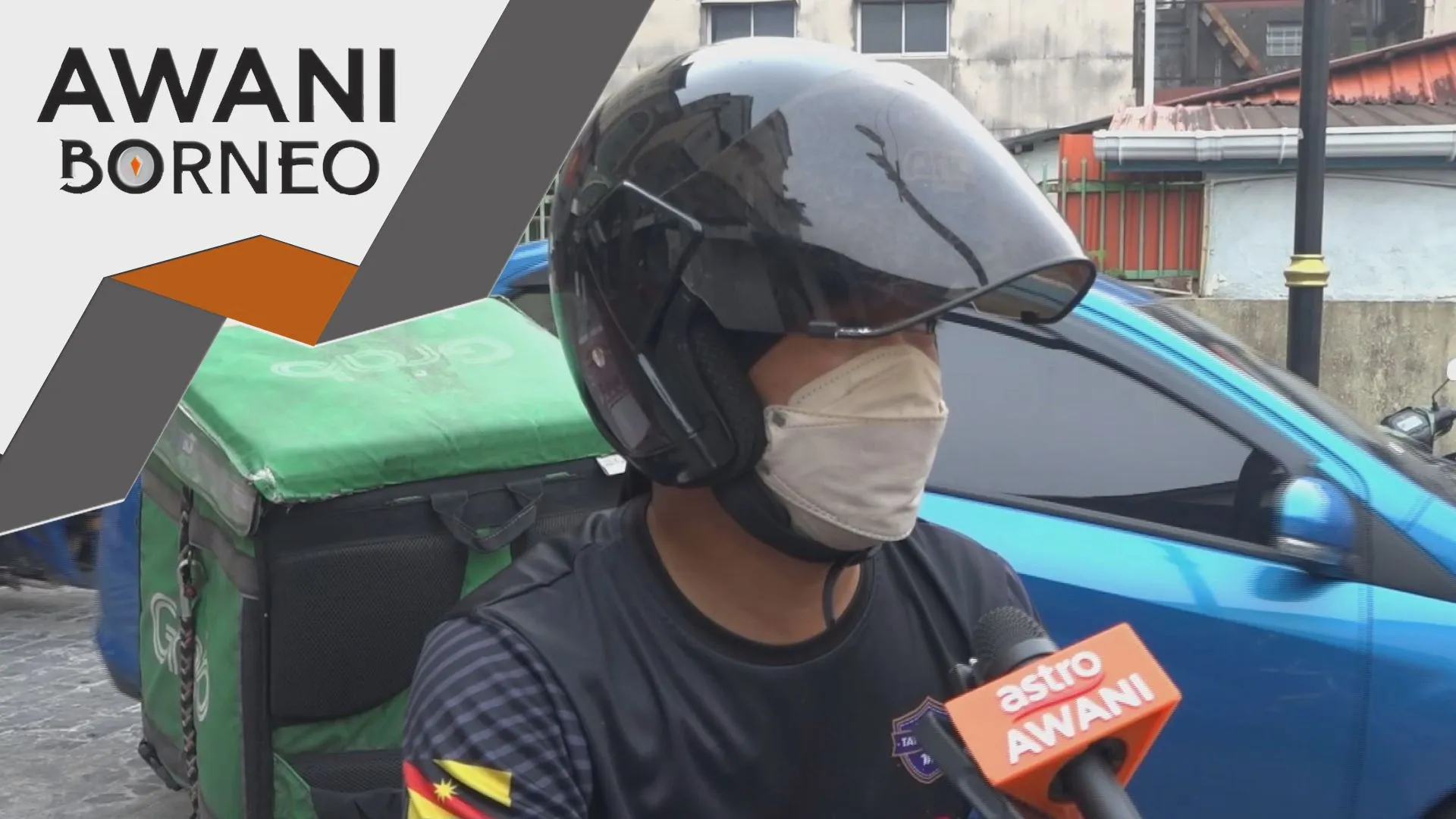 Orang Duduk Rumah