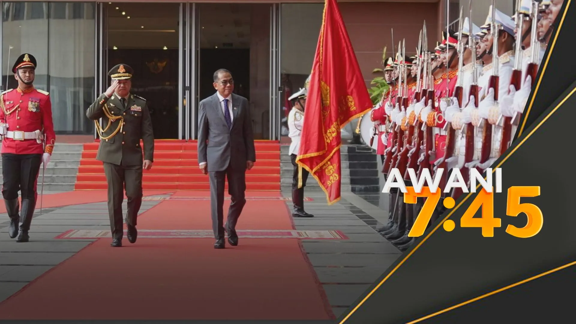 Khaled Nordin adakan lawatan kerja ke Vietnam & Kemboja, pacu agenda pertahanan