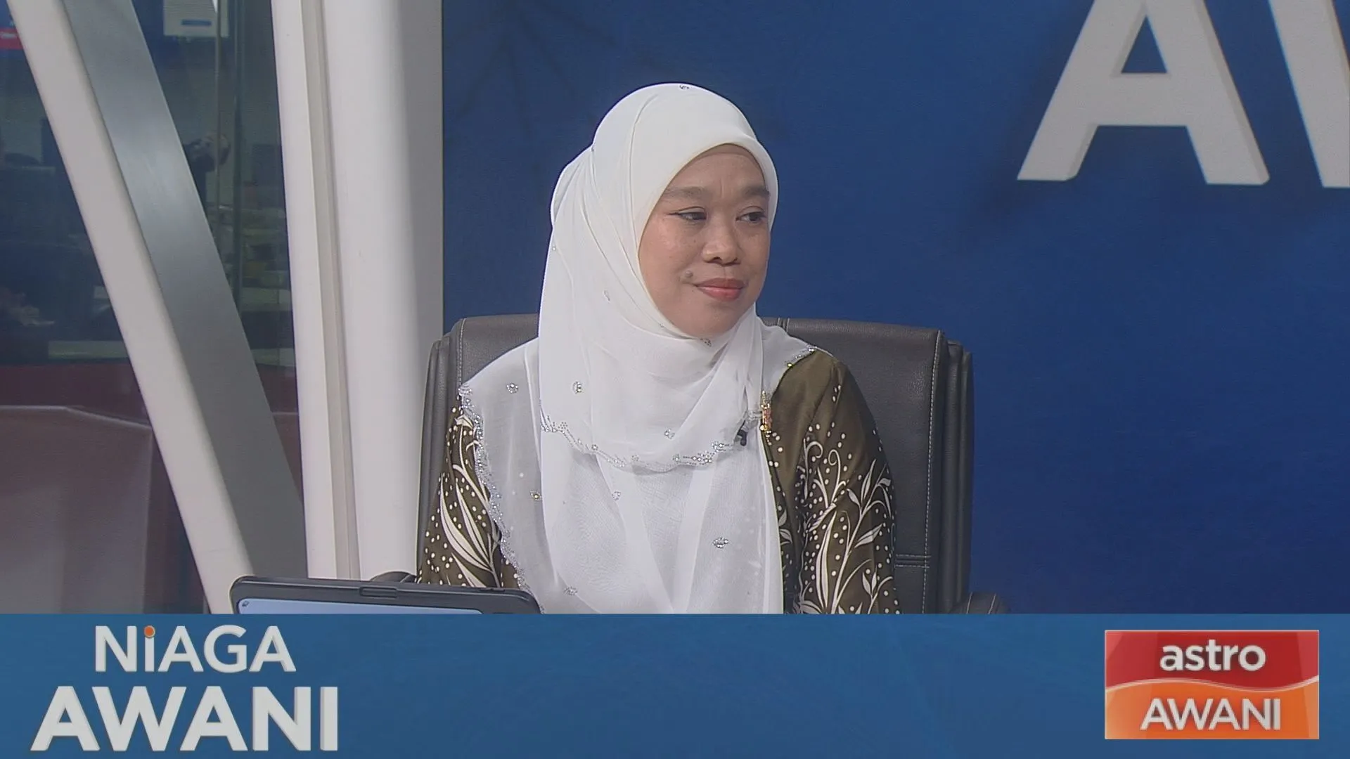 Usaha kurangkan bebanan guru