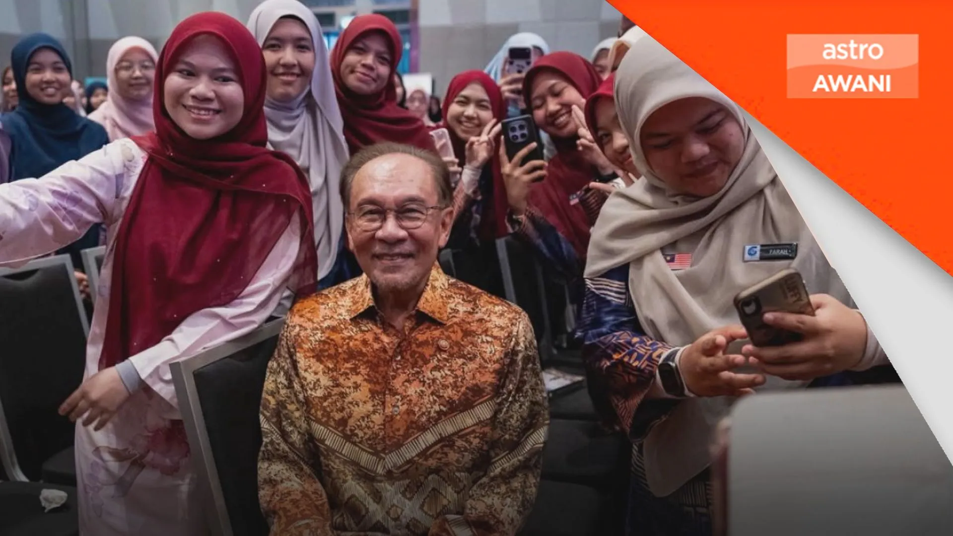 Kerajaan akan terus bantu anak muda depani cabaran semasa