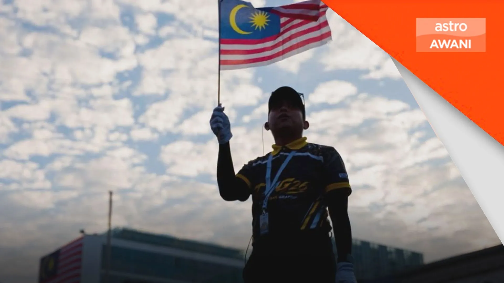 PM 'salut' petugas, rakyat jayakan sambutan di Putrajaya