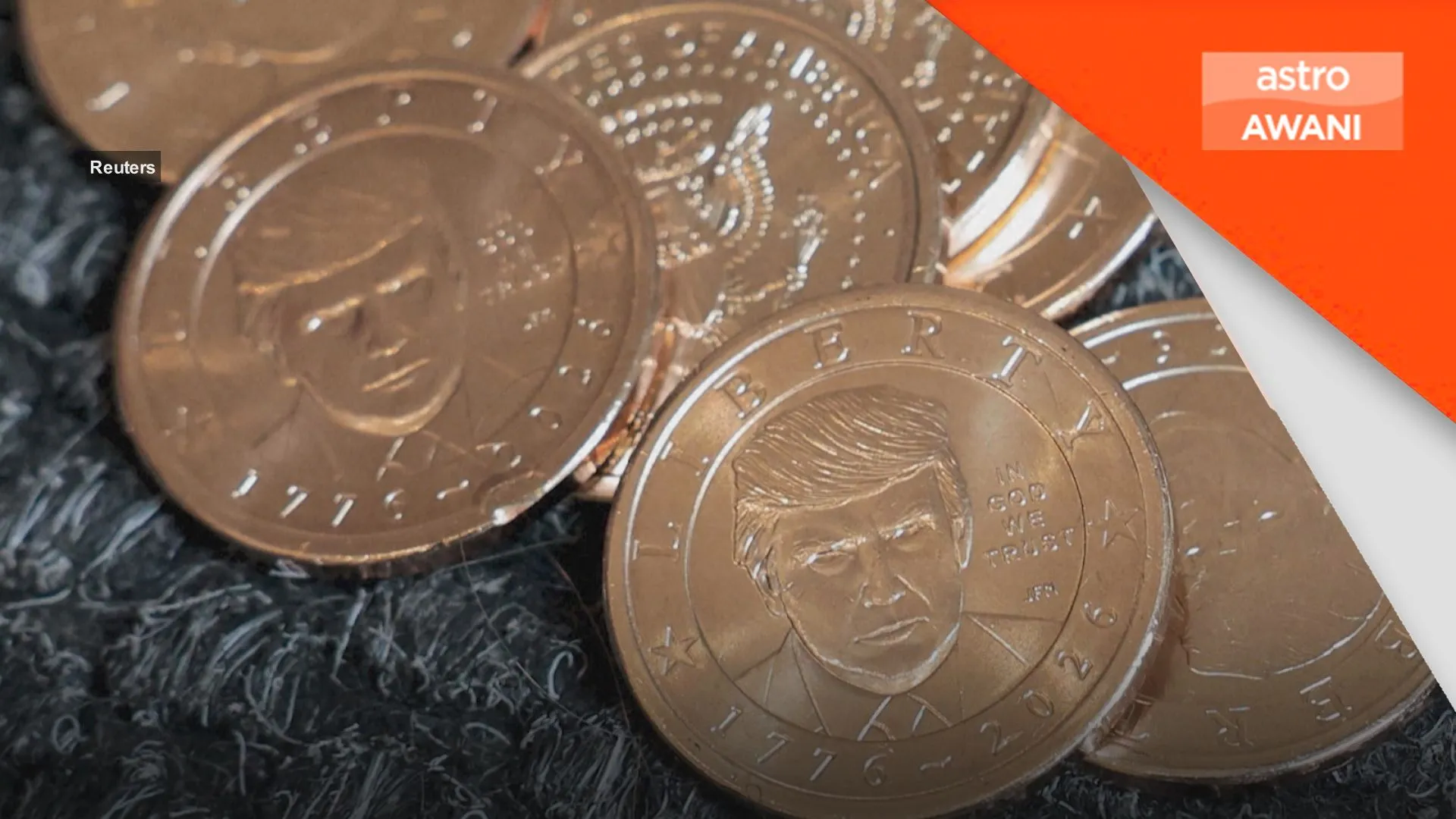 AS keluar syiling AS$1 papar wajah Trump