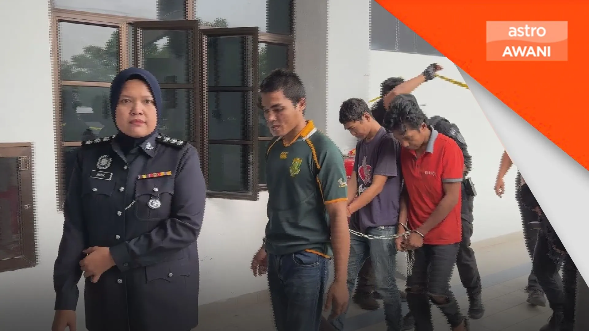 Empat individu dituduh membunuh pencari barang lusuh