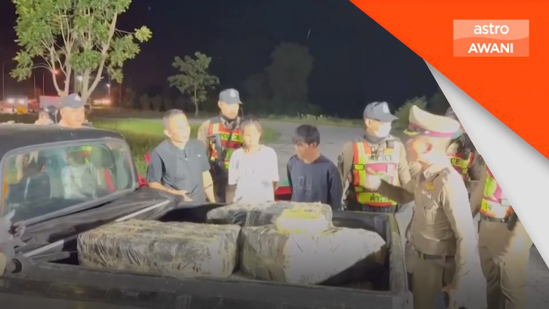 Dua penyeludup dadah ditahan bersama 2.7 juta pil kuda di sekatan jalan raya Nakhon Ratchasima