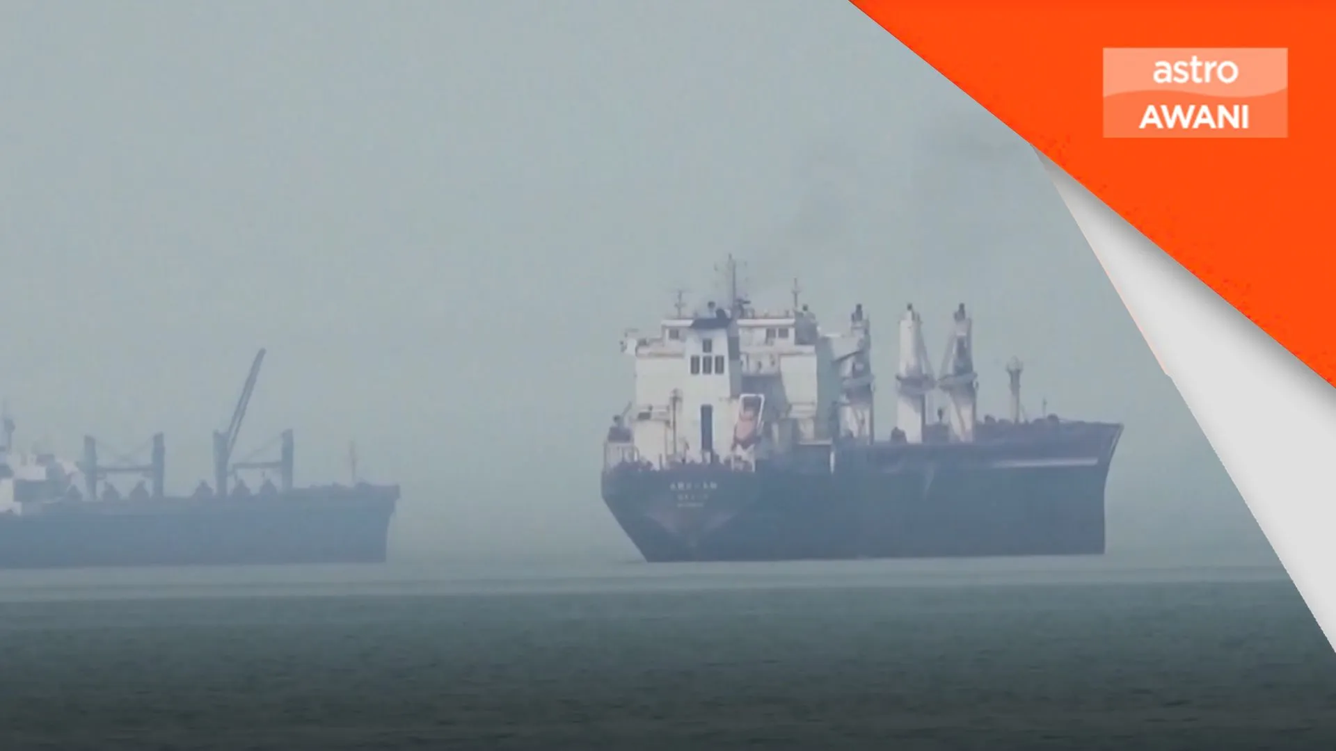 Trafik Selat Hormuz merosot 28 peratus