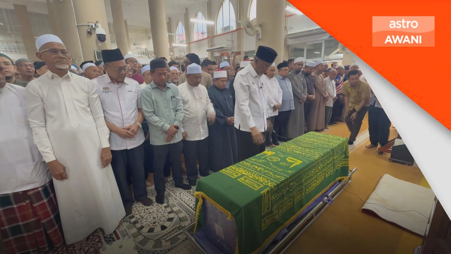 Jenazah Dr Ainul selamat disemadikan
