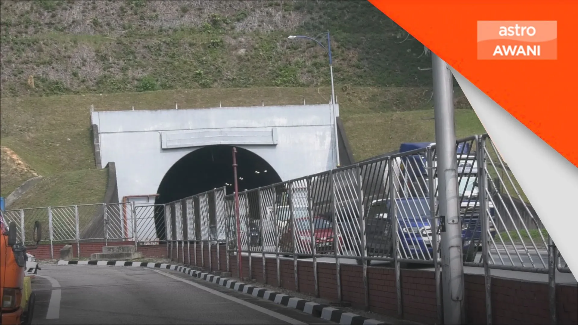 Lebuhraya Utara-Selatan sepanjang banjaran Kledang masih selamat