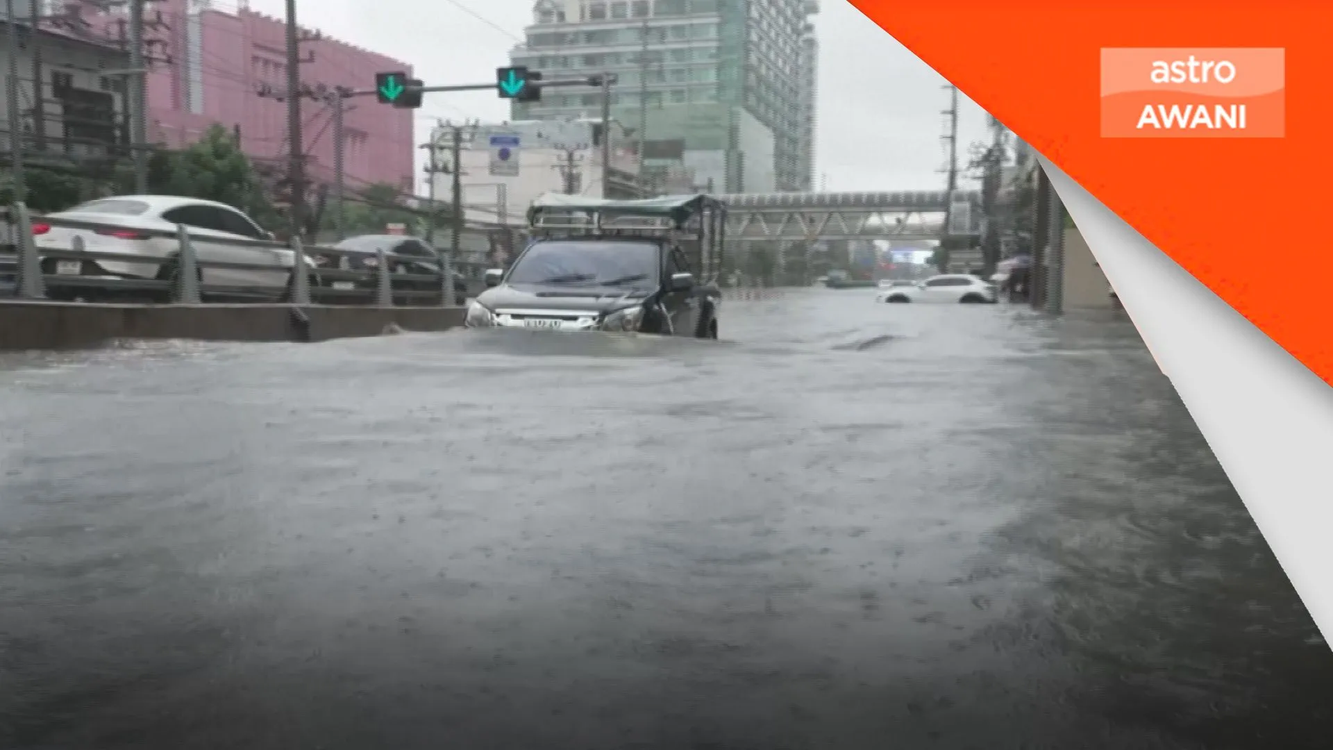 Kedutaan berhubung rapat dengan pihak berkuasa tempatan