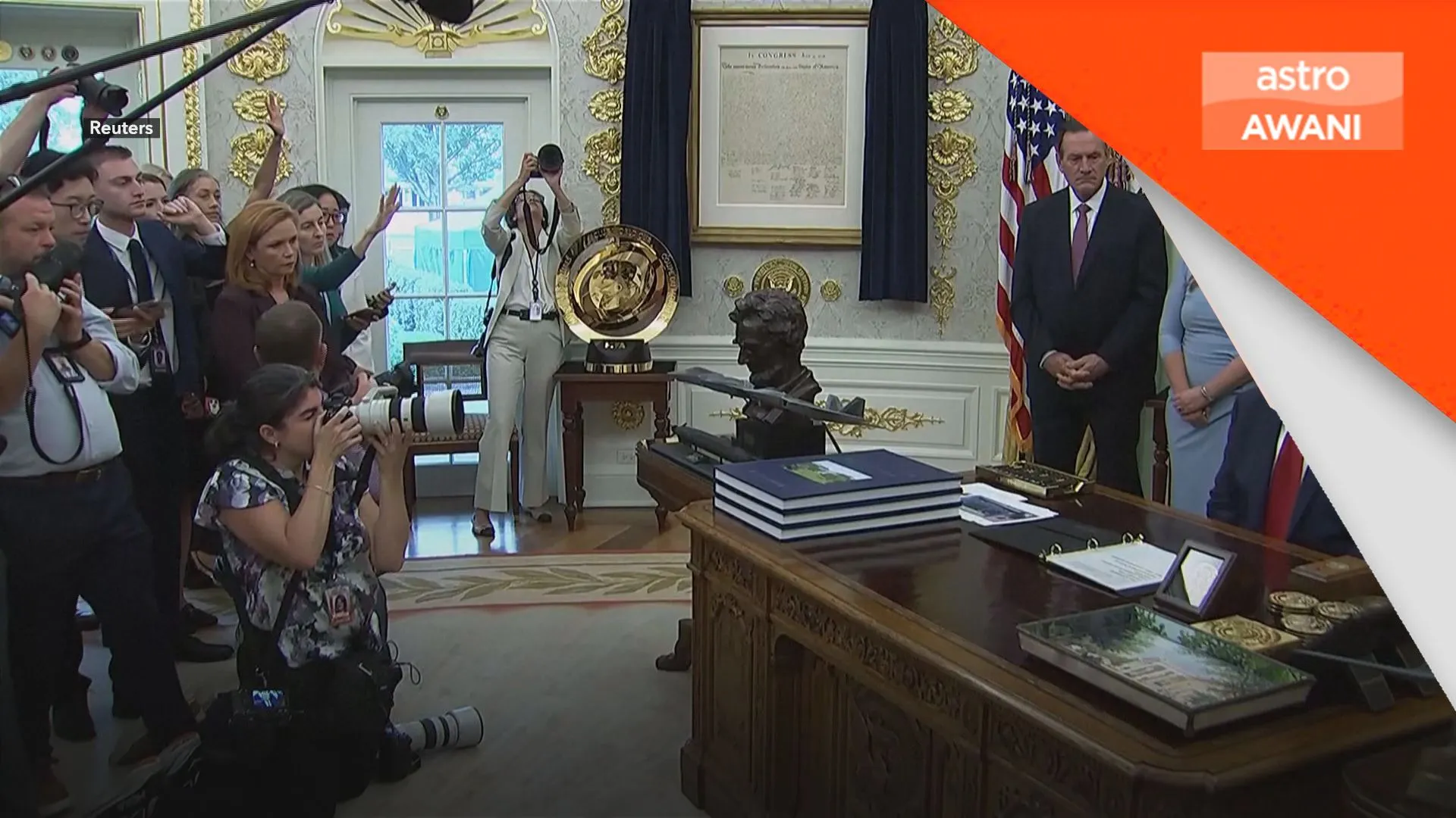 Trump larang CNN, MS NOW dan Politico dari White House