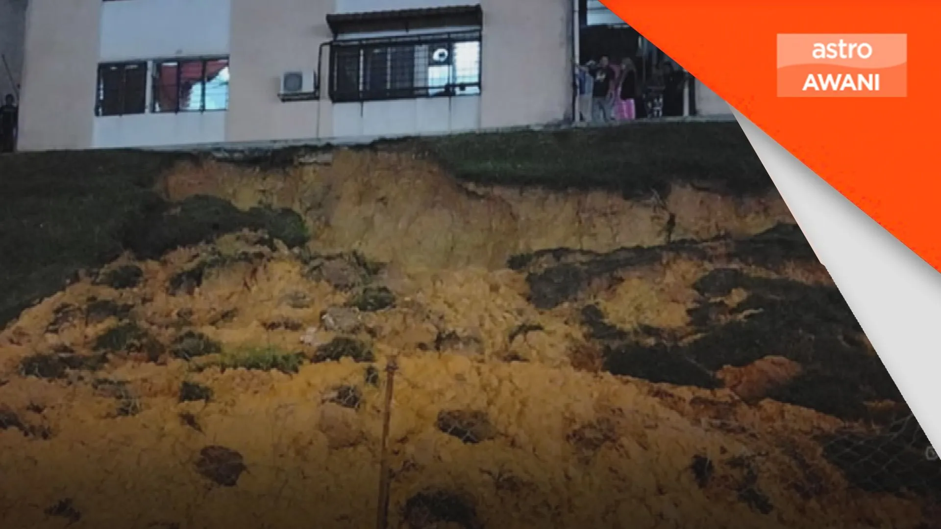 Penghuni diarah kosongkan kediaman susulan insiden tanah runtuh di Cheras