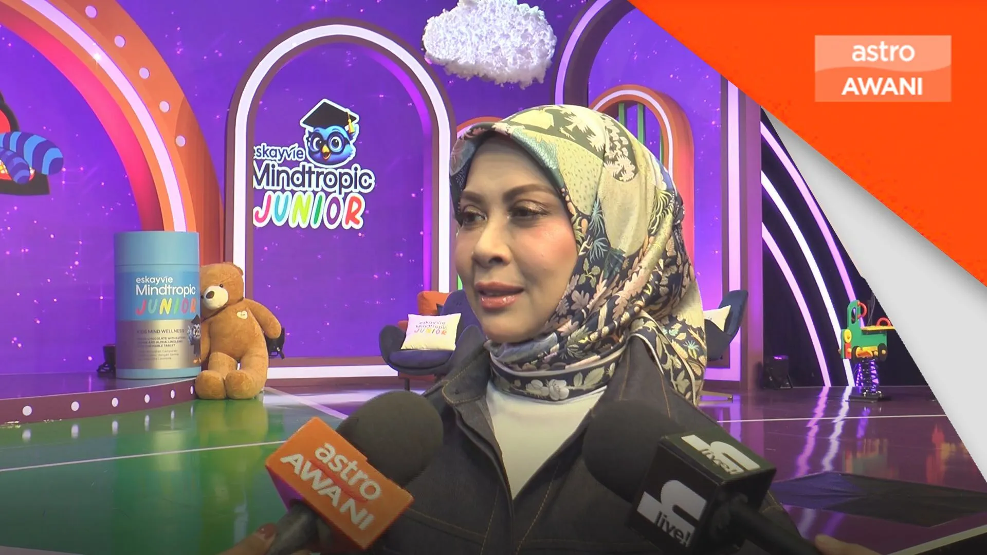 Eskayvie bersama Tom Tom Bak serlah potensi generasi muda