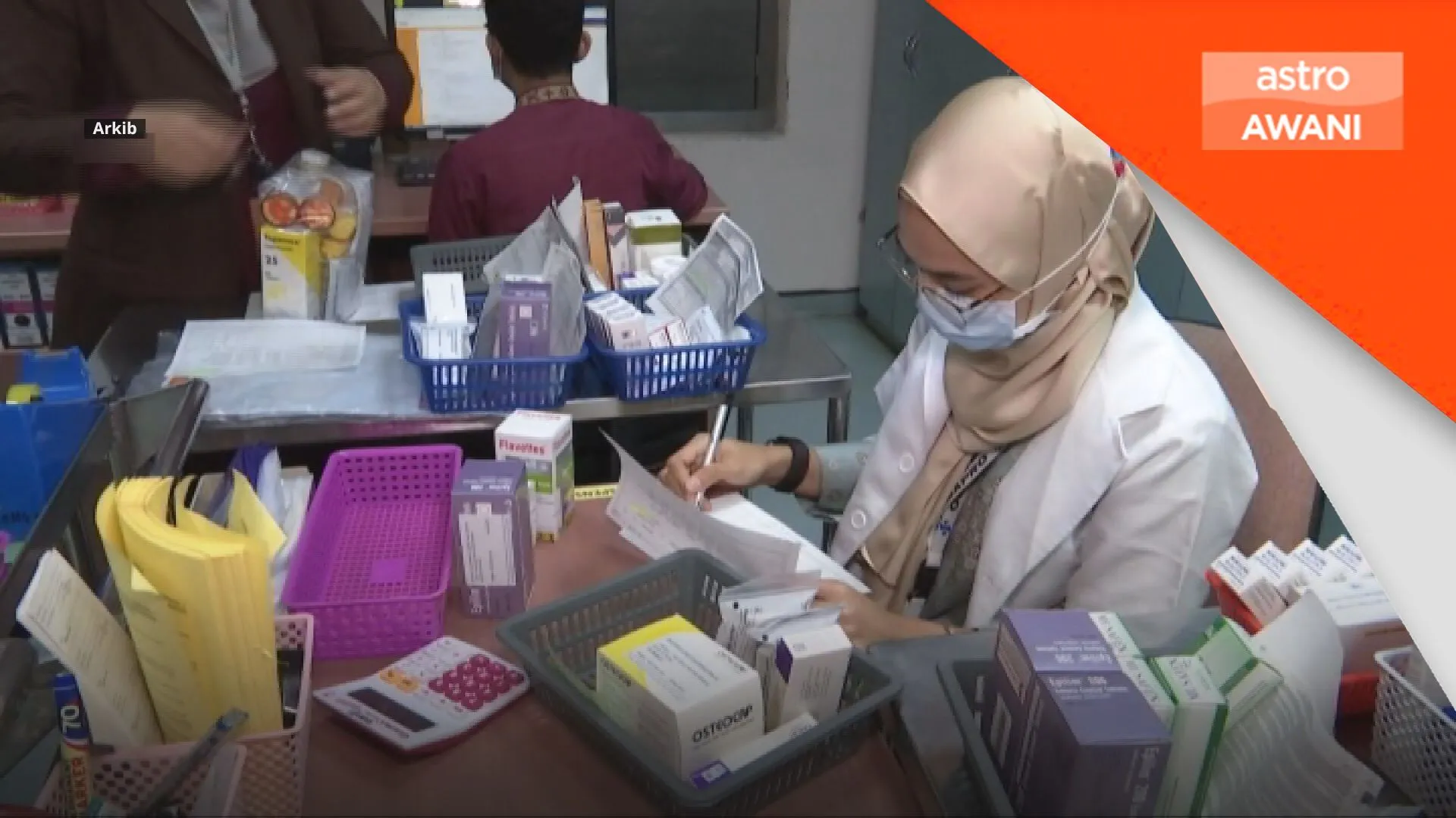 Sidang Parlimen: KKM akan laksana kuota 30 peratus latihan kepakaran pegawai perubatan Sabah, Sarawak