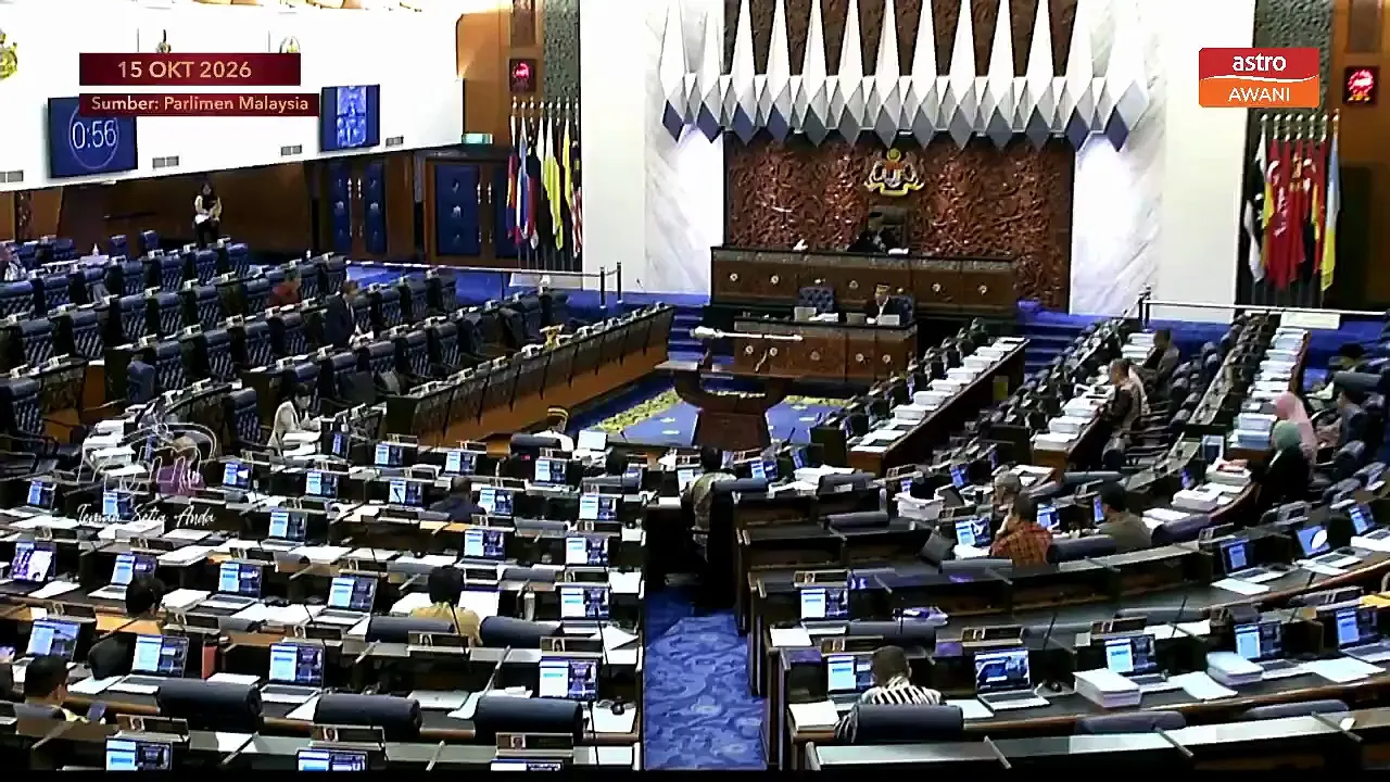 Pusat data tak boleh nikmati tenaga murah, perlu bayar kapasiti tidak digunakan – Johari