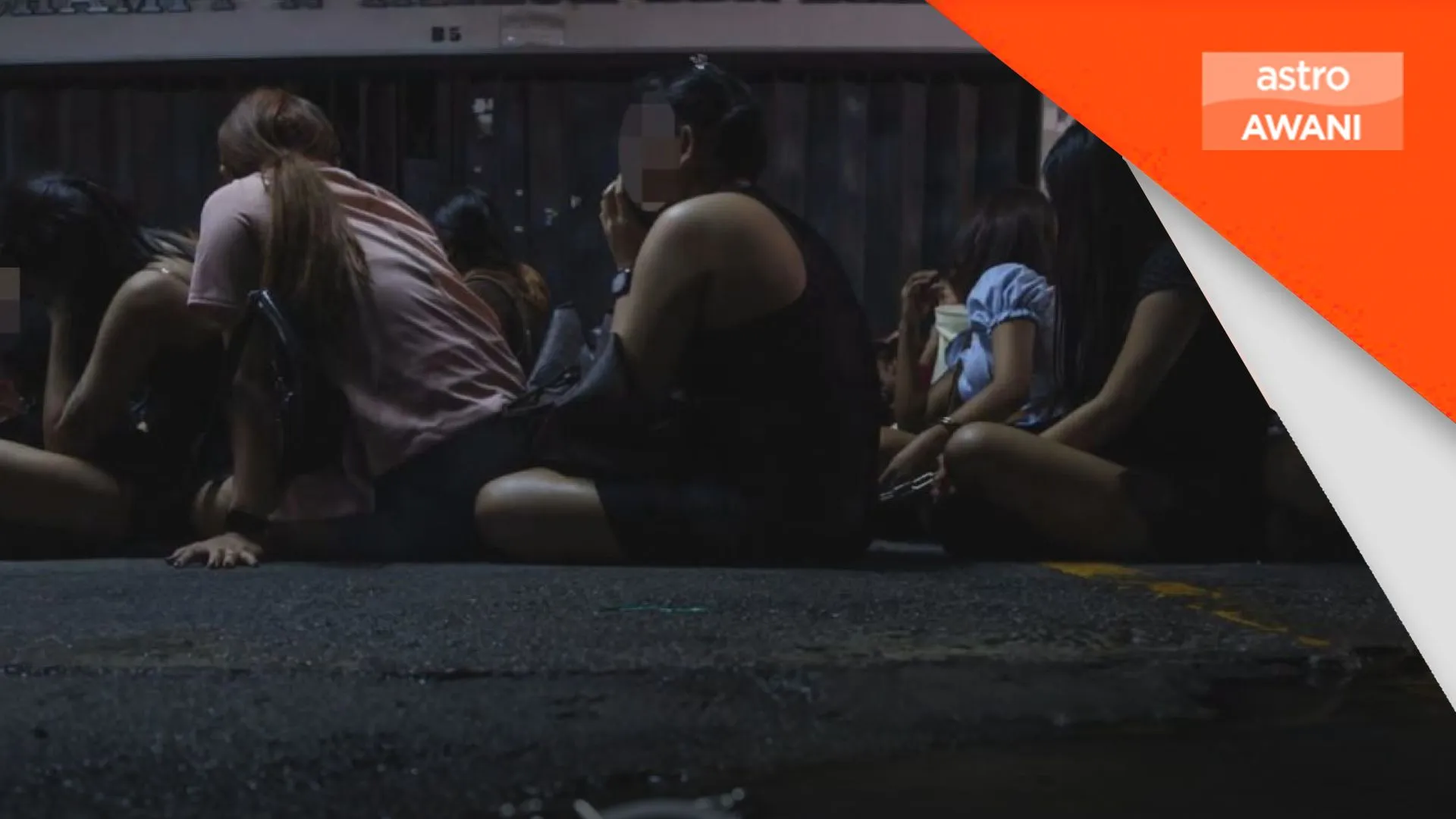 JIM tahan 190 warga asing dalam serbuan pusat hiburan