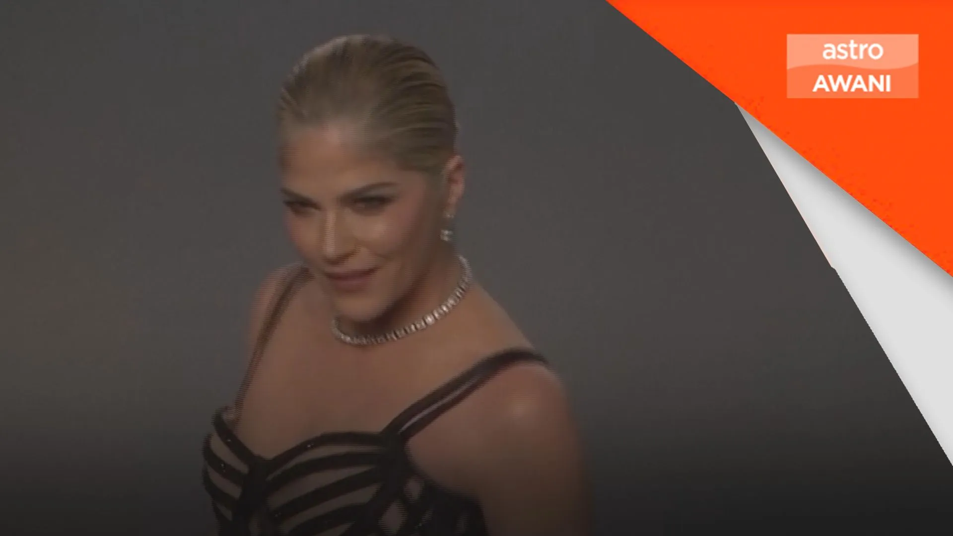 Selma Blair nafi agresif, dakwa alami masalah kesihatan