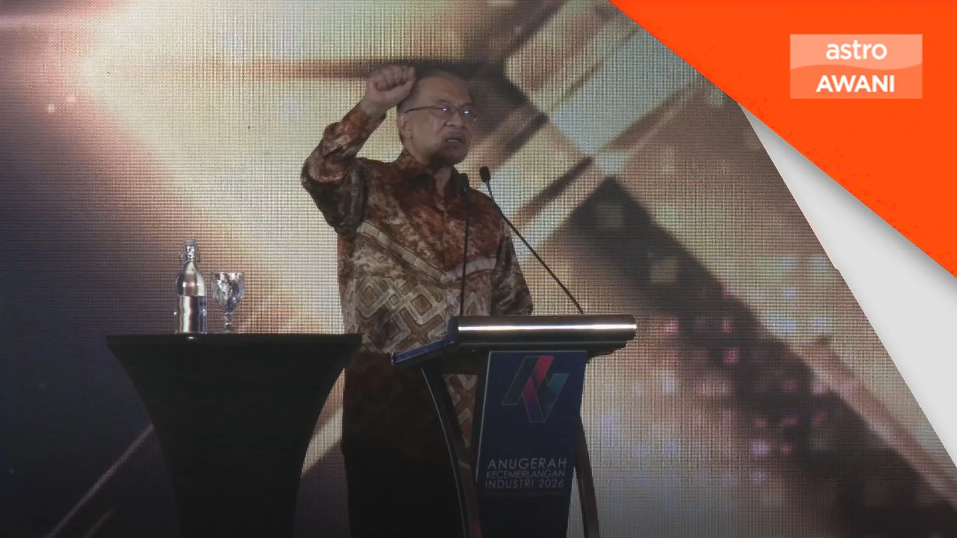 Parlimen perlu tinggalkan polemik lapuk,tumpu masa depan negara - Anwar