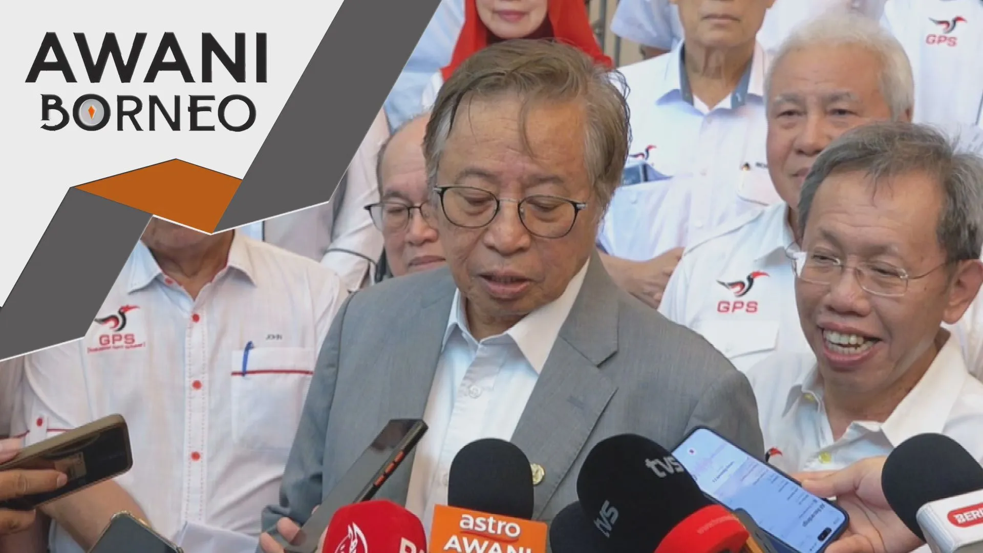 Ada menteri kabinet negeri undur diri - Abang Johari