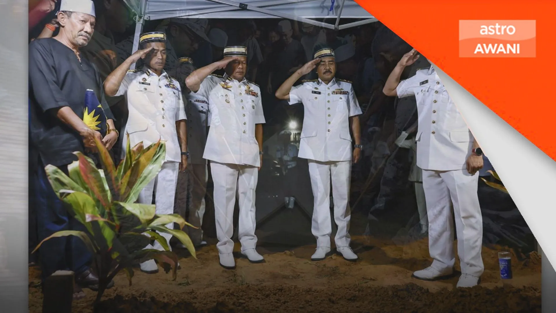 Jenazah anggota Maritim dikebumikan dengan istiadat khas